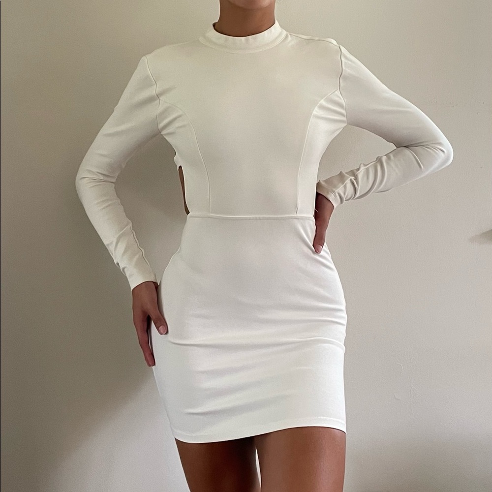 White Long Sleeve High Neck Backless Bodycon Dress